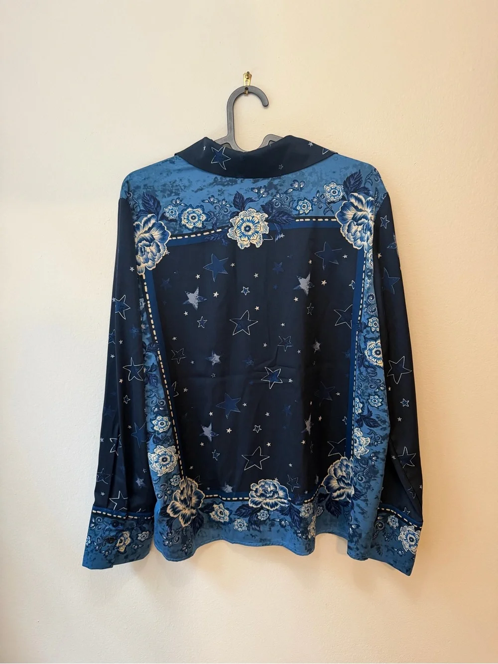 Rachel Zoe Navy and Light Blue Floral Star-Print Button Down Blouse - Picture 2 of 3
